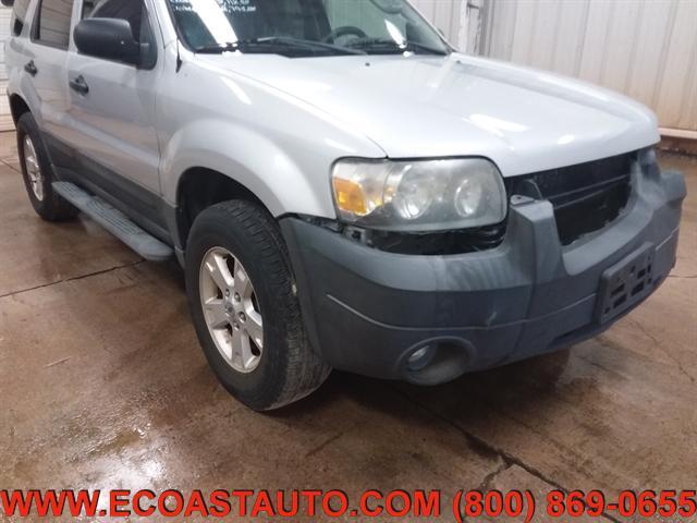 used 2006 Ford Escape car, priced at $2,795