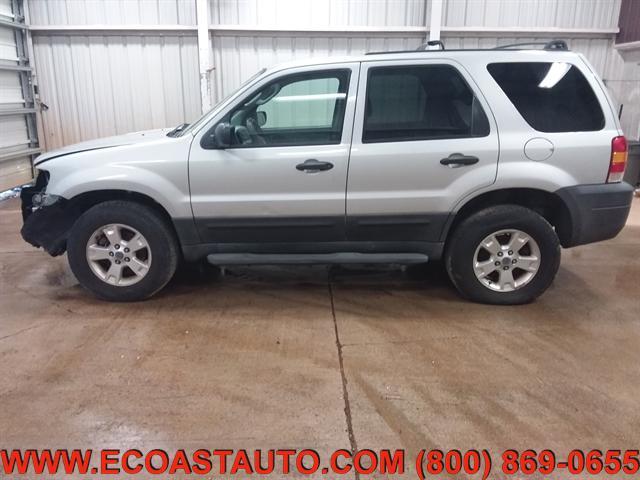 used 2006 Ford Escape car, priced at $2,795