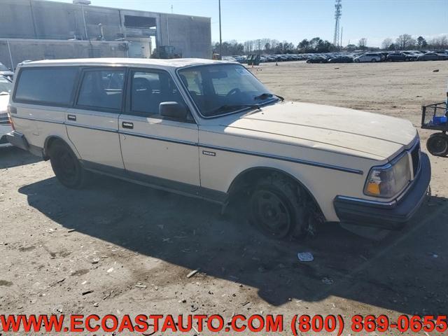 used 1989 Volvo 240 car, priced at $2,795