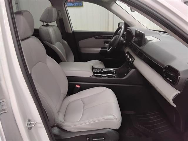 used 2023 Honda Pilot car, priced at $24,995