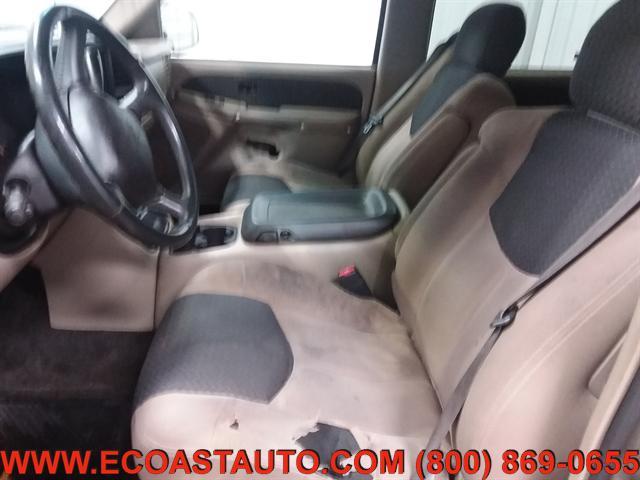 used 2002 Chevrolet Avalanche car, priced at $5,995