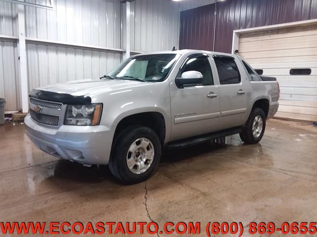 used 2007 Chevrolet Avalanche car, priced at $3,795