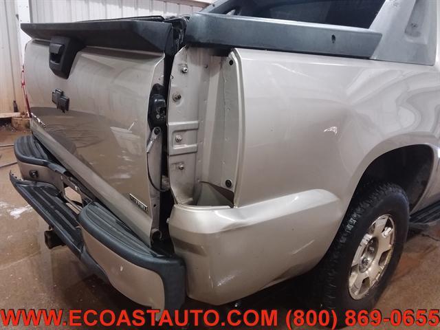 used 2007 Chevrolet Avalanche car, priced at $3,795