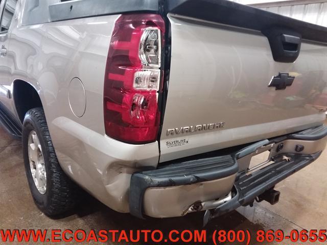 used 2007 Chevrolet Avalanche car, priced at $3,795