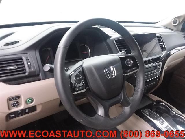 used 2022 Honda Pilot car, priced at $26,795