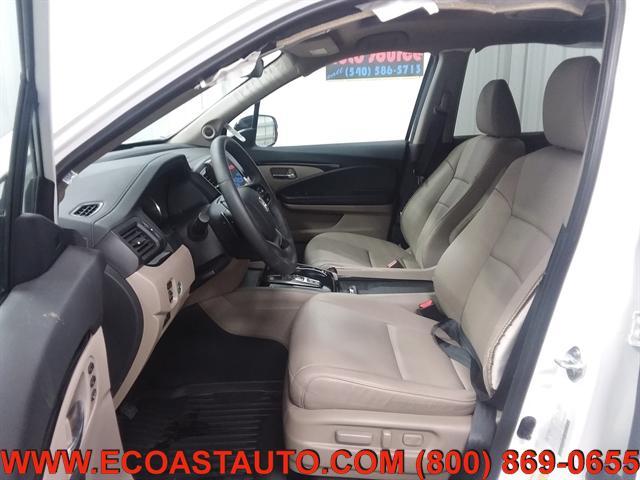 used 2022 Honda Pilot car, priced at $26,795