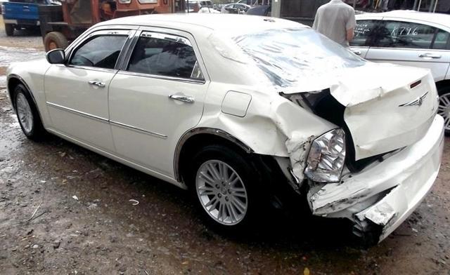 used 2009 Chrysler 300 car, priced at $3,995