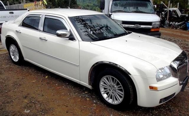 used 2009 Chrysler 300 car, priced at $3,995