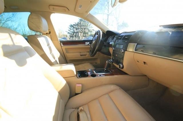 used 2005 Volkswagen Touareg car, priced at $6,295