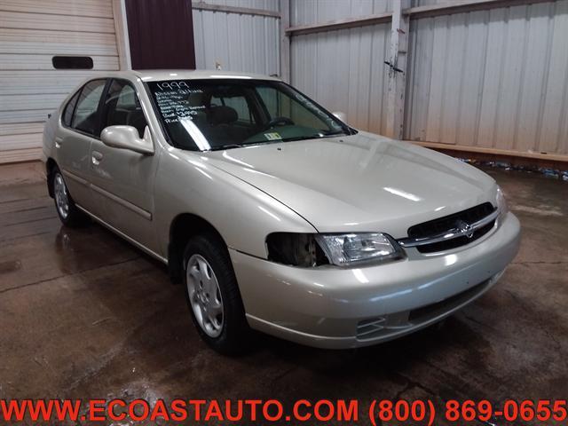 used 1999 Nissan Altima car, priced at $995