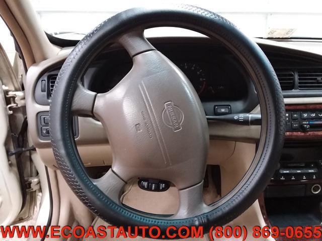 used 1999 Nissan Altima car, priced at $995