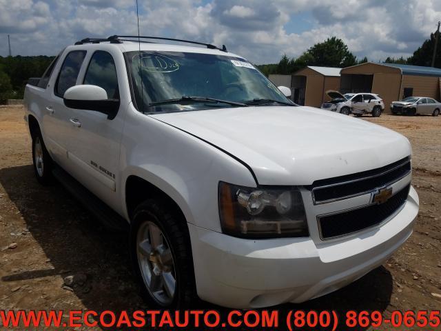 used 2007 Chevrolet Avalanche car, priced at $6,795