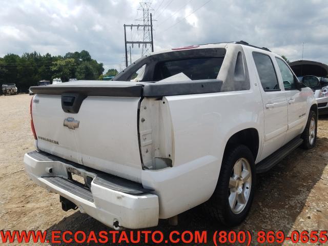 used 2007 Chevrolet Avalanche car, priced at $6,795
