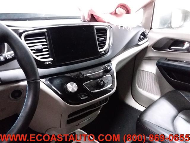 used 2021 Chrysler Pacifica car, priced at $14,795