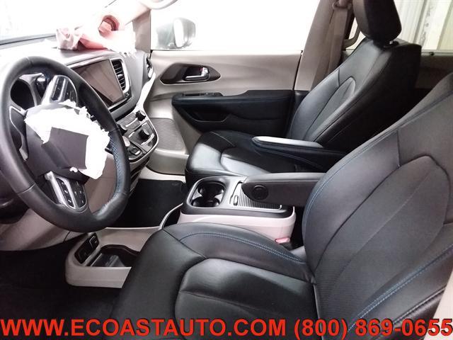 used 2021 Chrysler Pacifica car, priced at $14,795