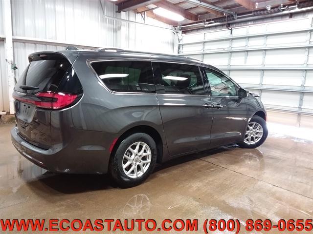 used 2021 Chrysler Pacifica car, priced at $14,795