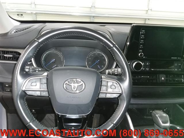 used 2020 Toyota Highlander Hybrid car, priced at $29,995