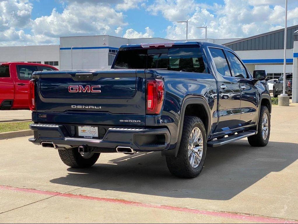 used 2022 GMC Sierra 1500 car, priced at $47,484