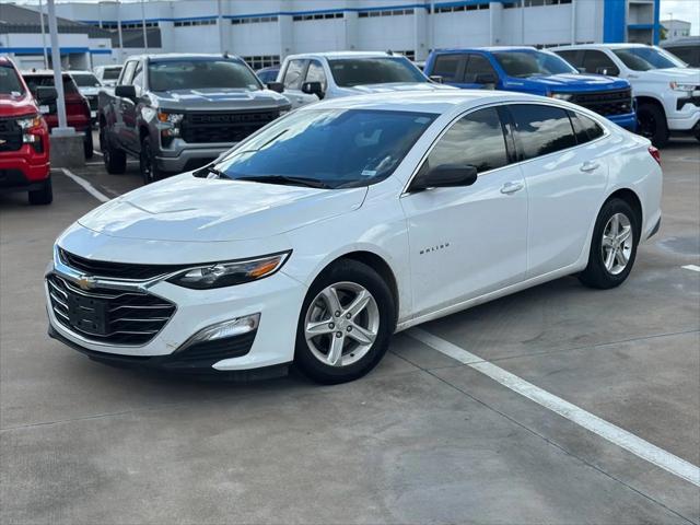 used 2022 Chevrolet Malibu car, priced at $18,998