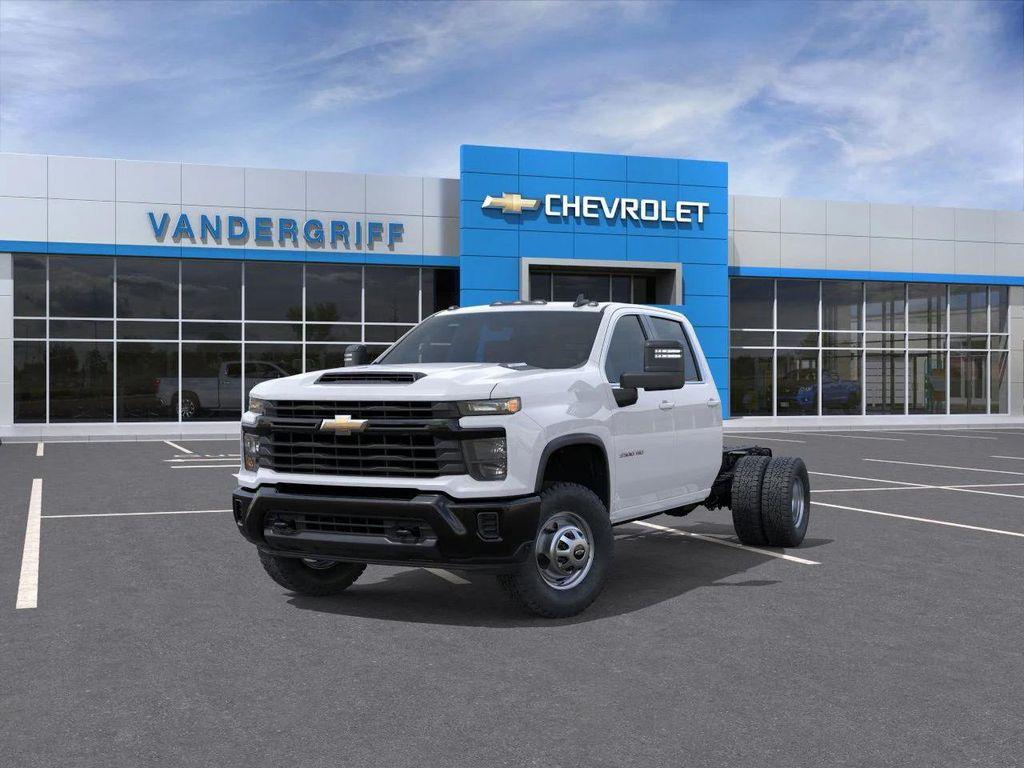 new 2025 Chevrolet Silverado 3500 car, priced at $58,768