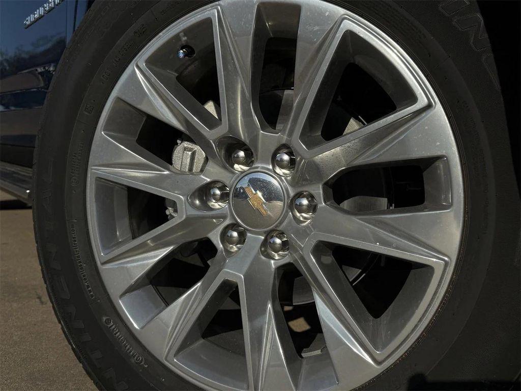 new 2026 Chevrolet Suburban car, priced at $78,395