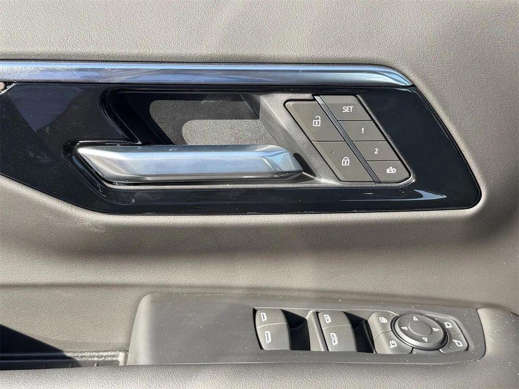 new 2026 Chevrolet Suburban car, priced at $77,625