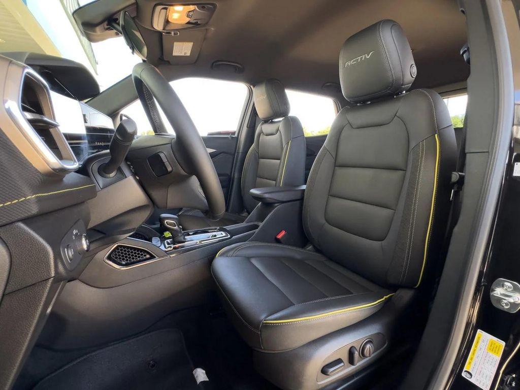 used 2024 Chevrolet TrailBlazer car, priced at $25,136