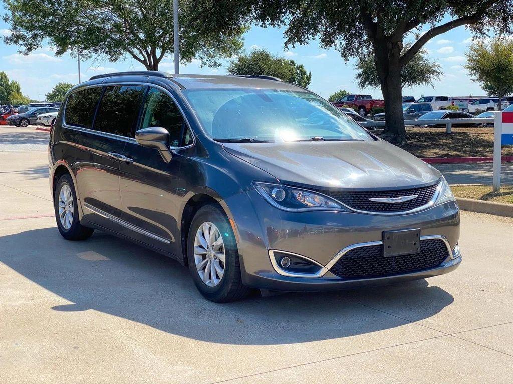 used 2017 Chrysler Pacifica car, priced at $14,987