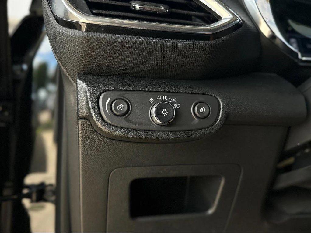 used 2023 Chevrolet TrailBlazer car, priced at $19,684