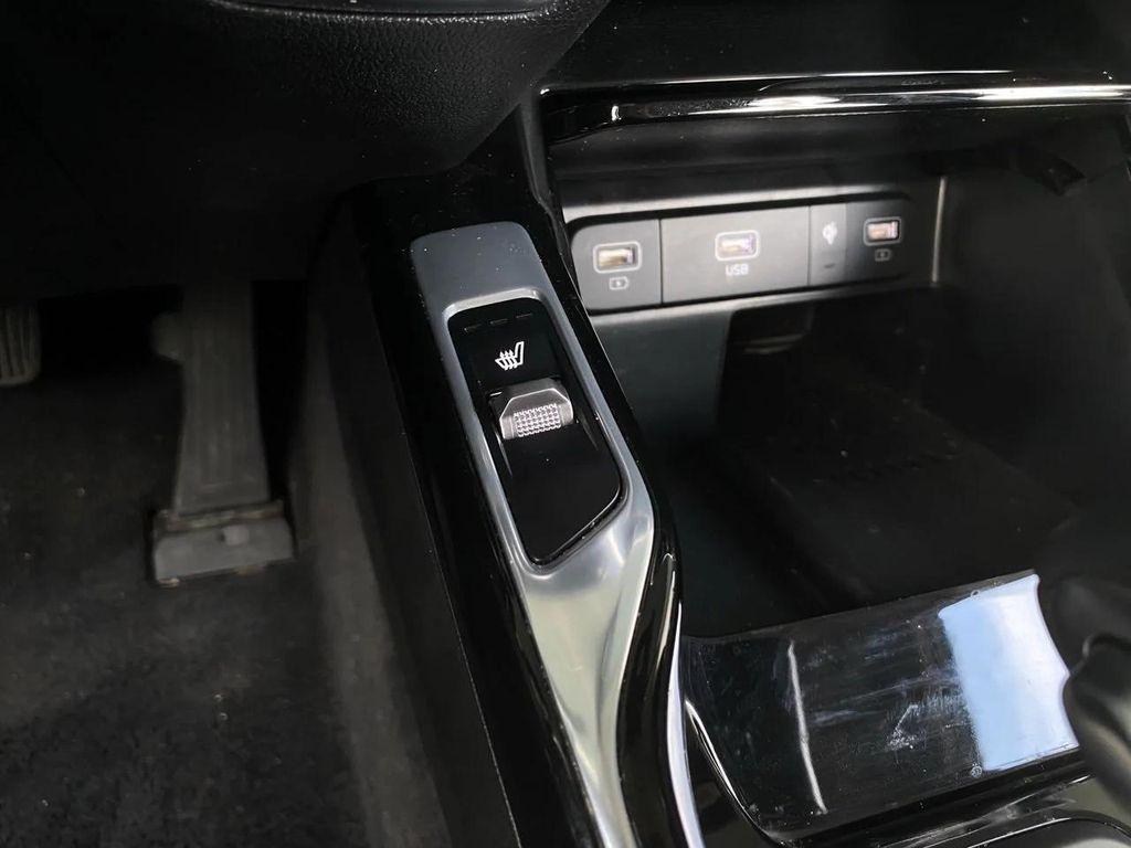 used 2023 Kia Sorento car, priced at $30,566