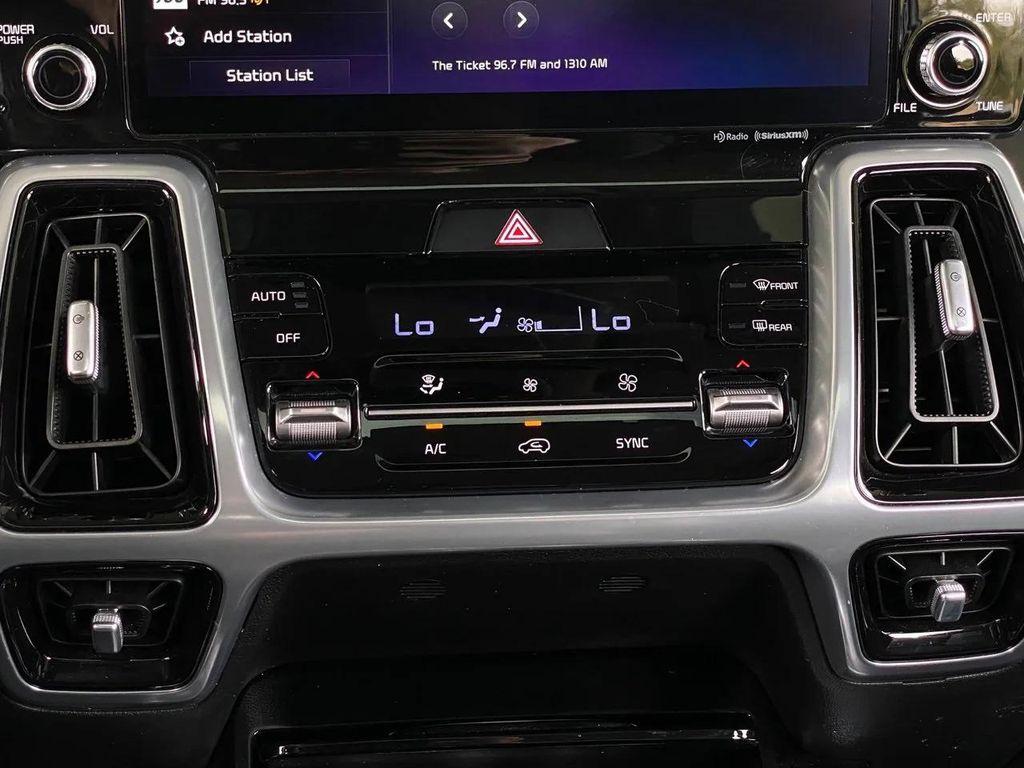 used 2023 Kia Sorento car, priced at $30,566