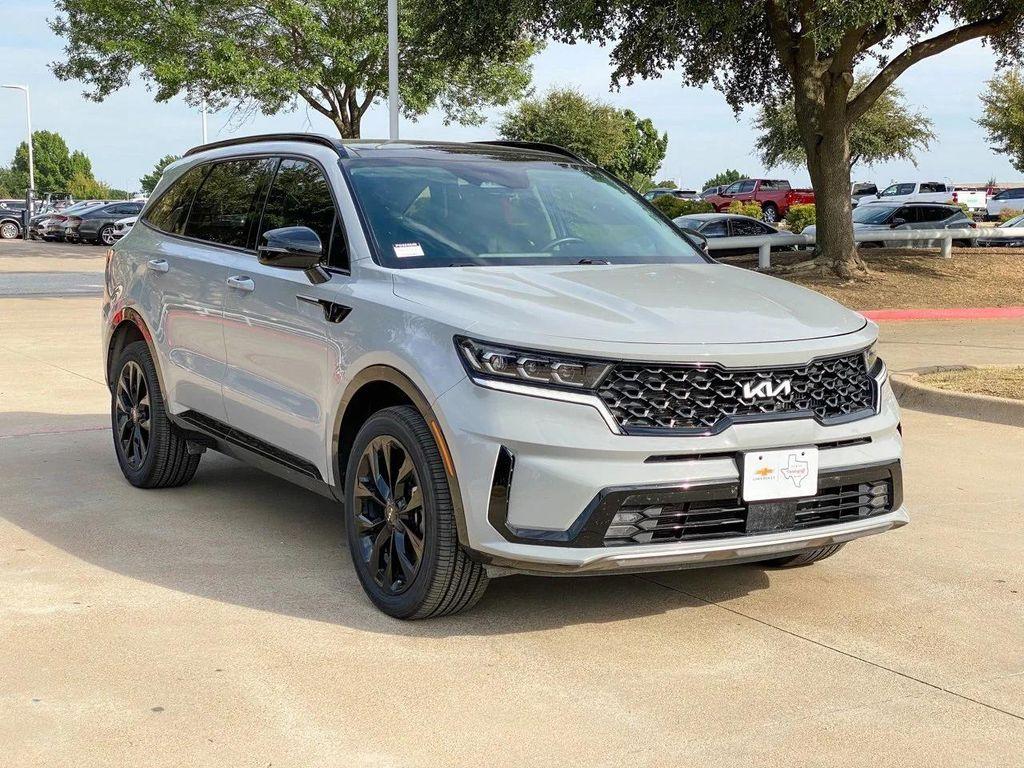 used 2023 Kia Sorento car, priced at $30,566