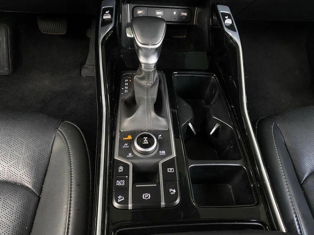 used 2023 Kia Sorento car, priced at $30,566