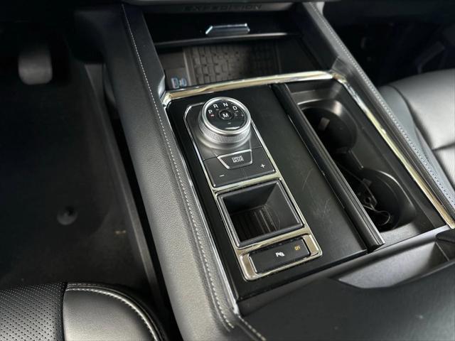 used 2024 Ford Expedition car, priced at $54,219