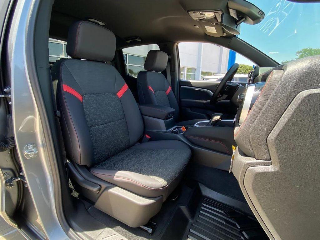 new 2025 Chevrolet Colorado car, priced at $38,870