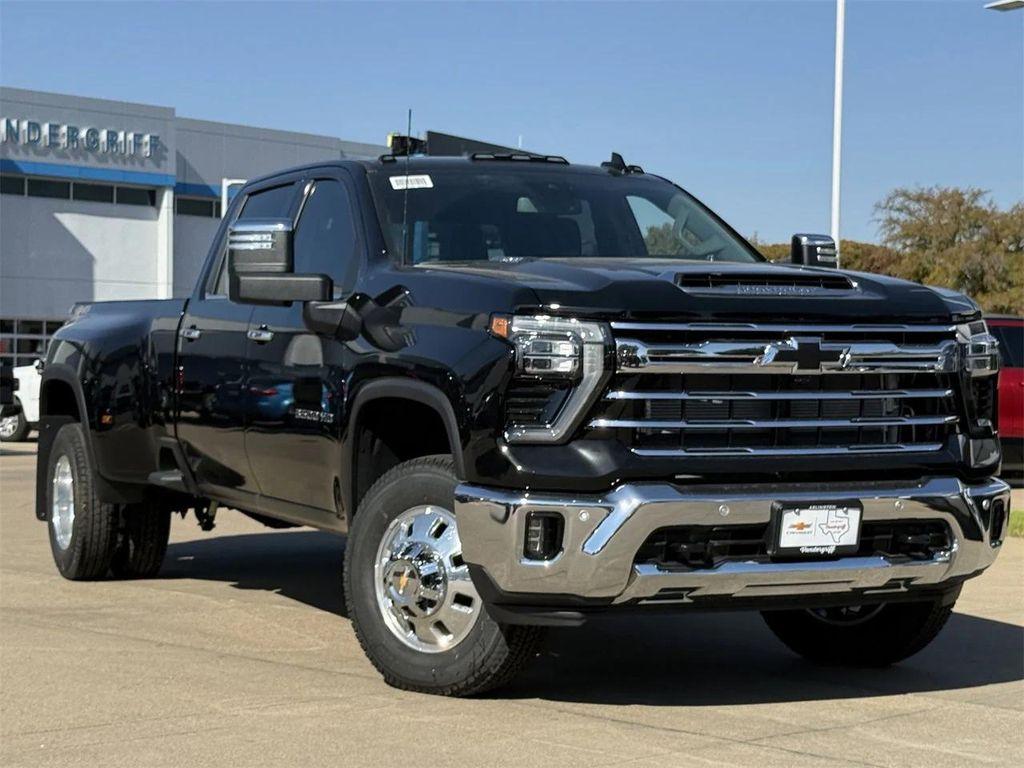 new 2026 Chevrolet Silverado 3500 car, priced at $83,165