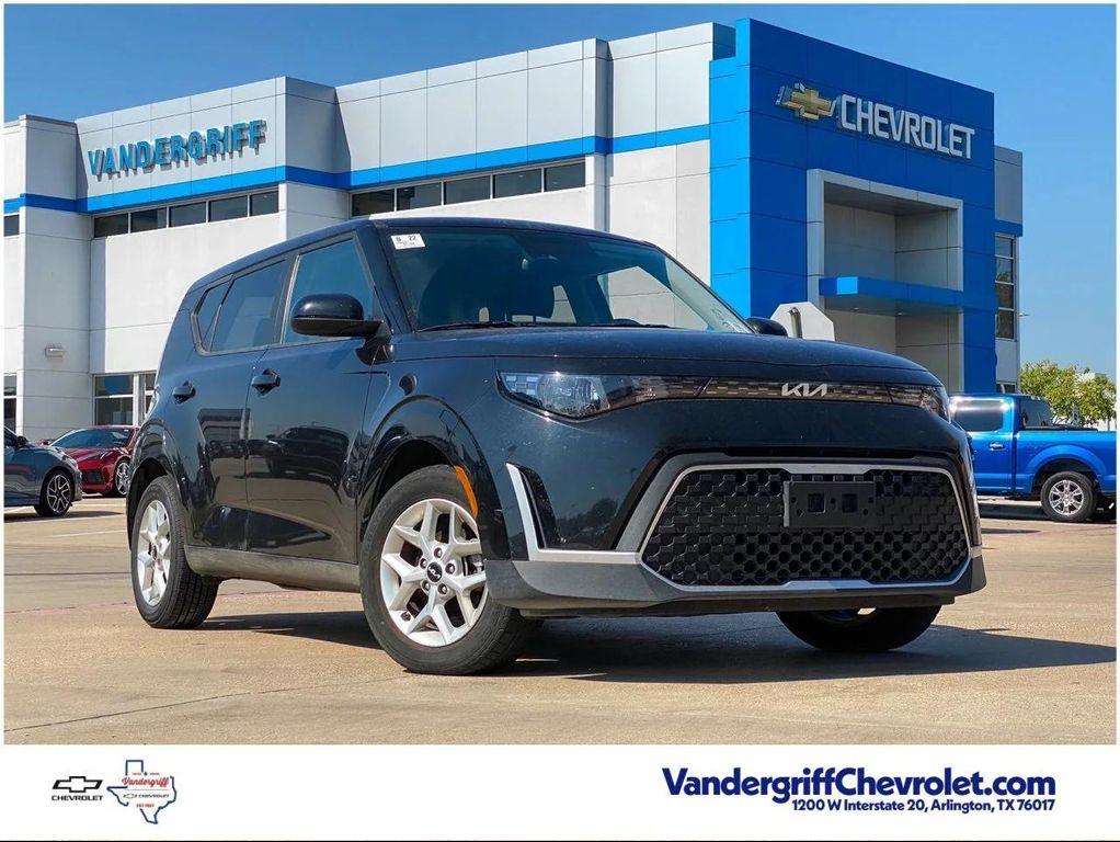 used 2023 Kia Soul car, priced at $17,346