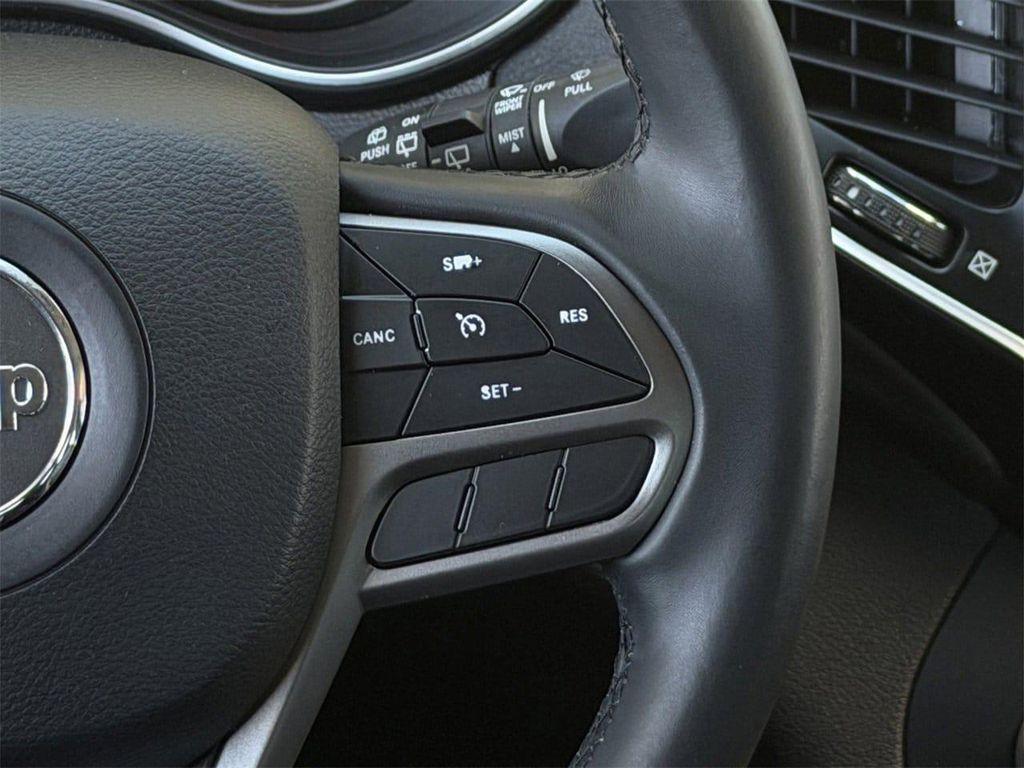 used 2019 Jeep Cherokee car, priced at $13,743