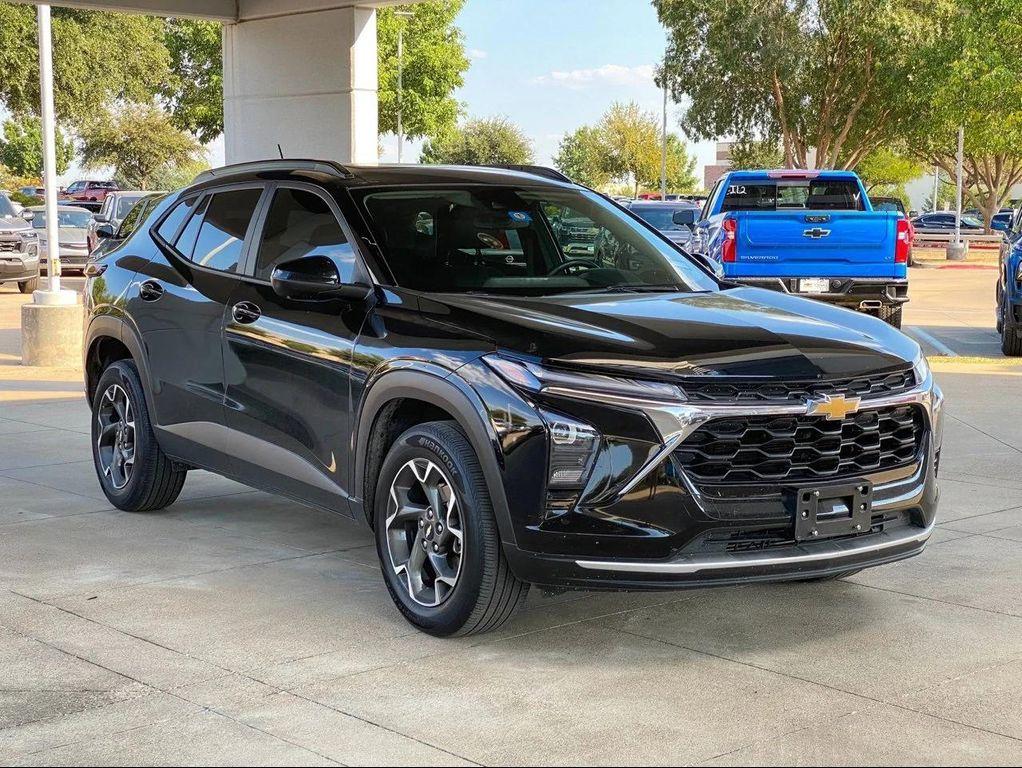 used 2024 Chevrolet Trax car, priced at $19,514