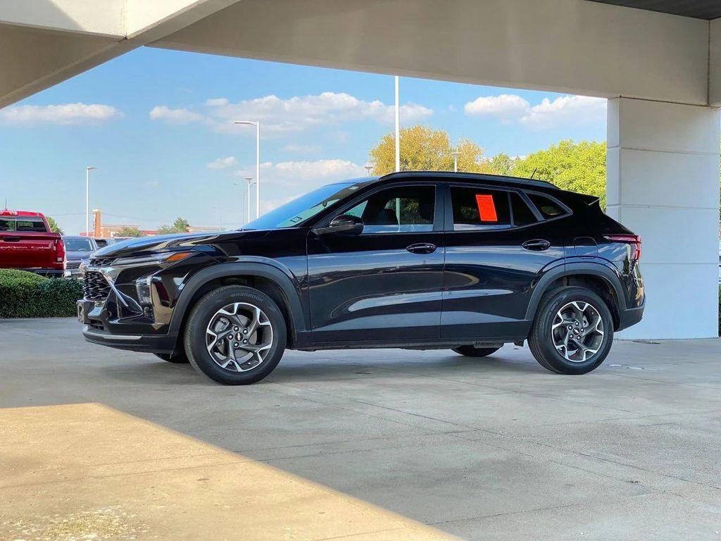 used 2024 Chevrolet Trax car, priced at $19,514
