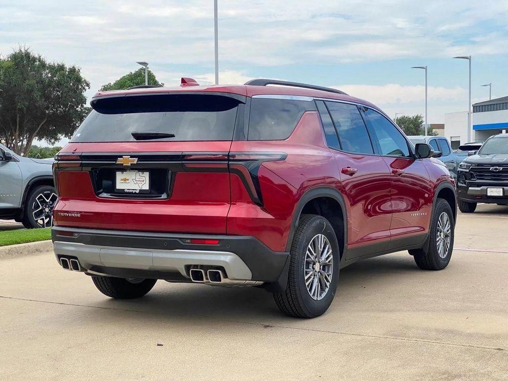 new 2025 Chevrolet Traverse car, priced at $43,320