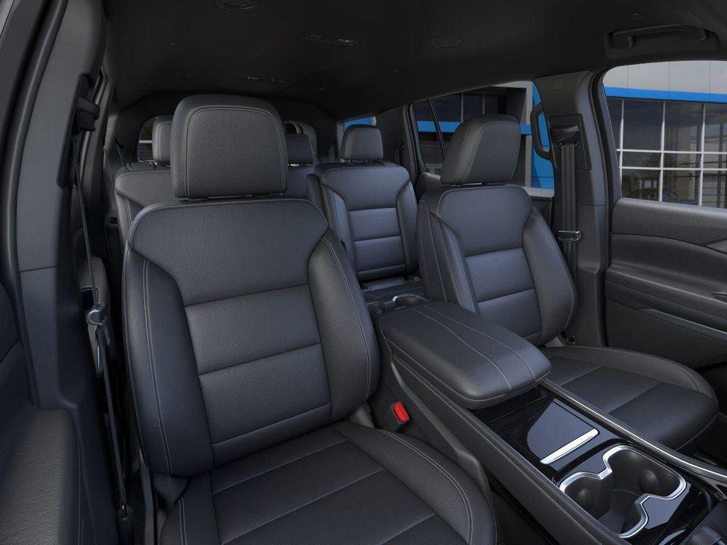 new 2025 Chevrolet Traverse car, priced at $42,120