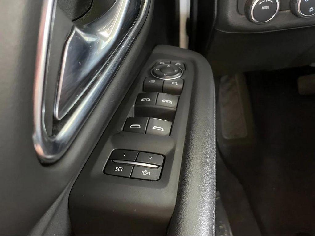used 2023 Chevrolet Suburban car, priced at $46,989