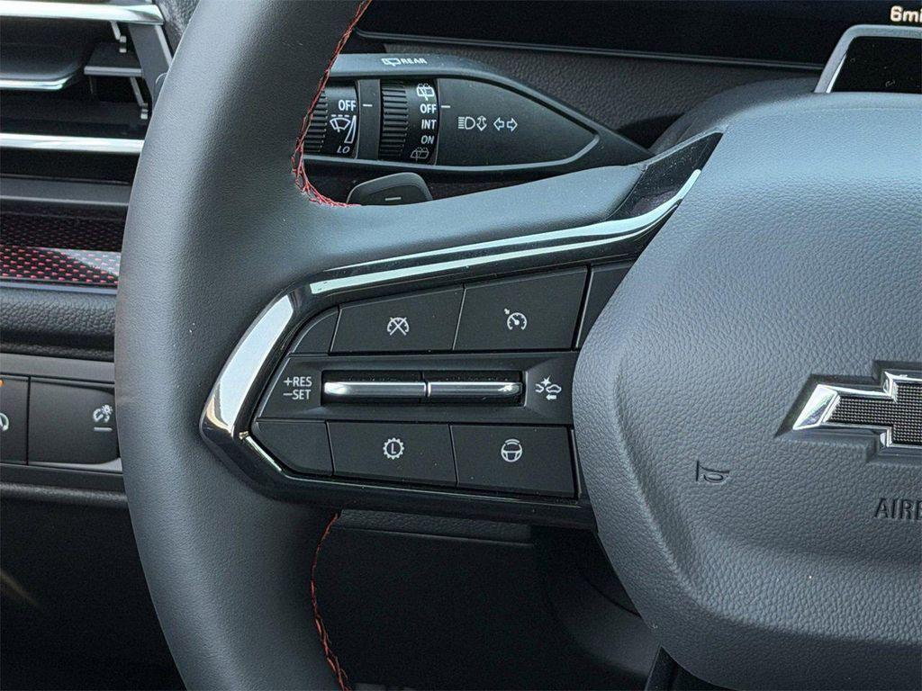 new 2026 Chevrolet Traverse car, priced at $56,885