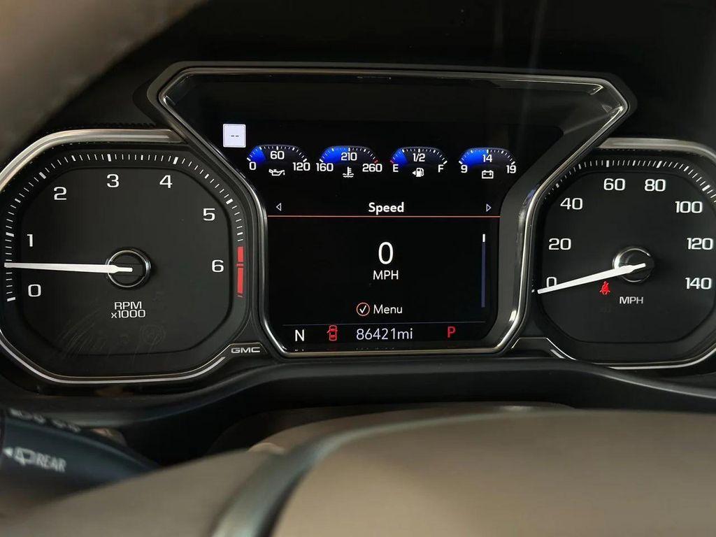 used 2021 GMC Yukon car, priced at $45,439