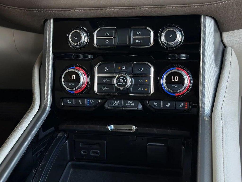 used 2021 GMC Yukon car, priced at $45,439