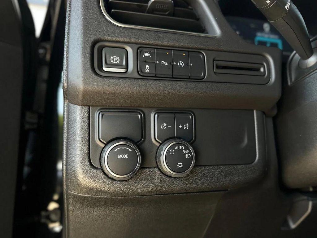 used 2024 Chevrolet Suburban car, priced at $53,616