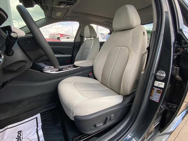 used 2023 Hyundai Sonata car, priced at $21,998
