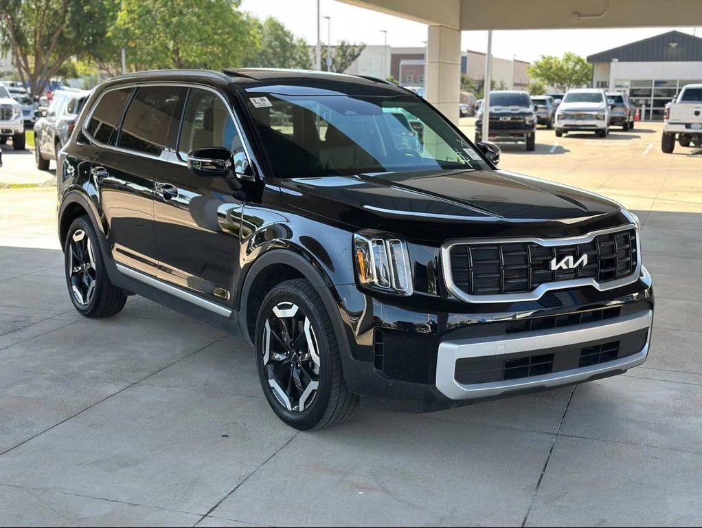used 2025 Kia Telluride car, priced at $35,069