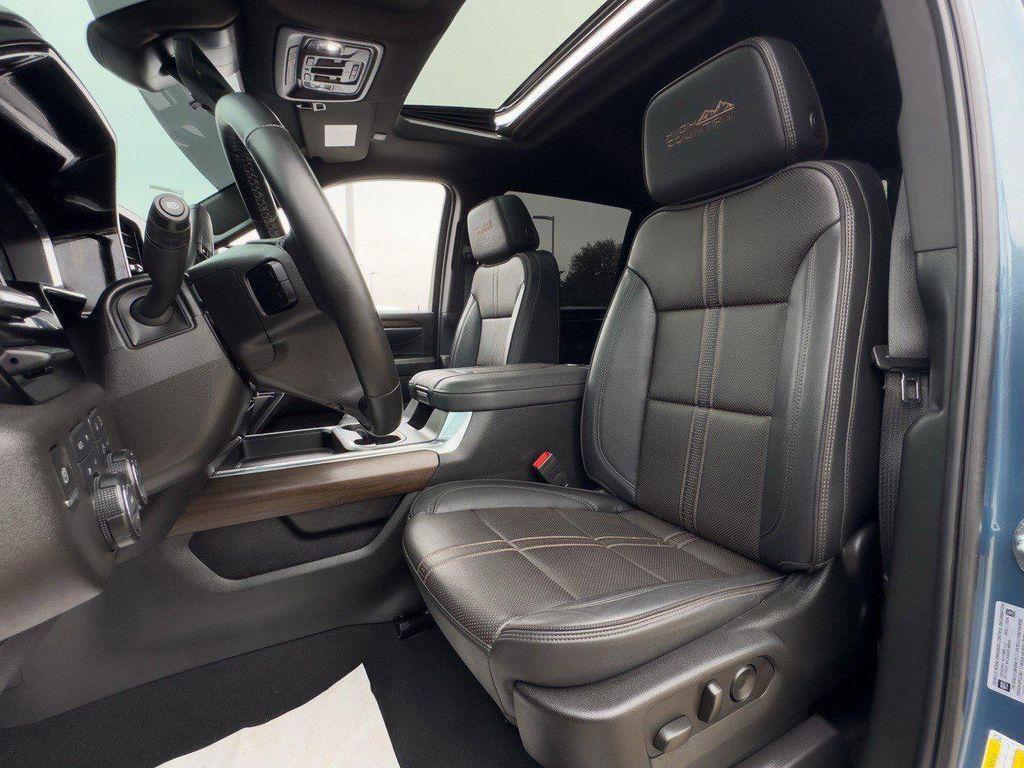 used 2025 Chevrolet Silverado 2500 car, priced at $76,634